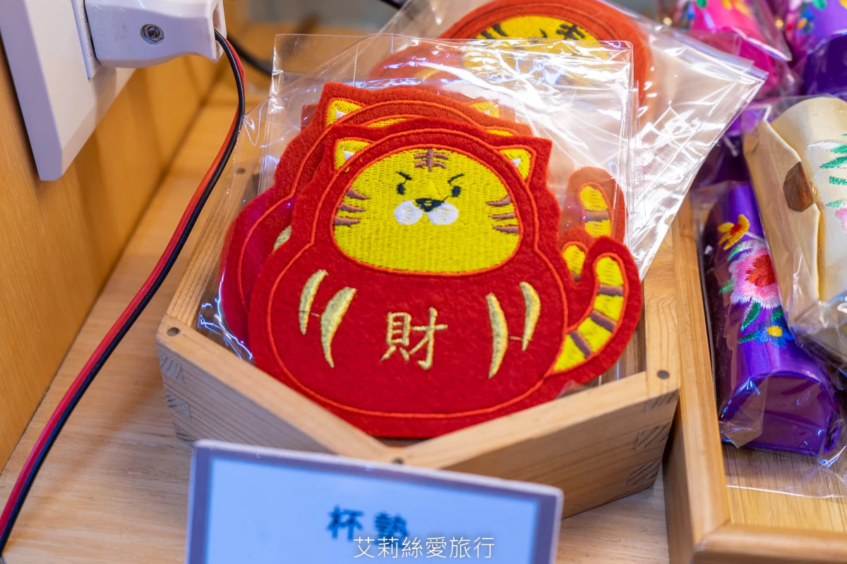 親子diy 親子手作防蚊香包 多種可愛造型自己調配香味 好玩又有趣 還有旗袍換裝古蹟拍紀念照...