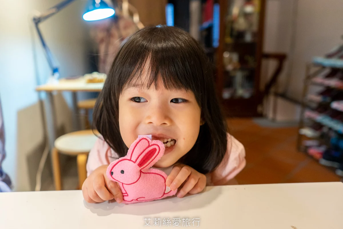 親子diy 親子手作防蚊香包 多種可愛造型自己調配香味 好玩又有趣 還有旗袍換裝古蹟拍紀念照...