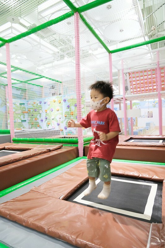 SNOW_20220604_162948_512