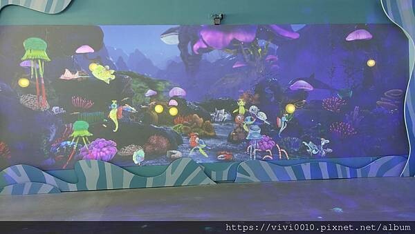 基隆.中正-北北基首座大型水族館,海底隧道VR體驗,還有絕美海景咖啡館!2022年6月新開幕快來衝一波