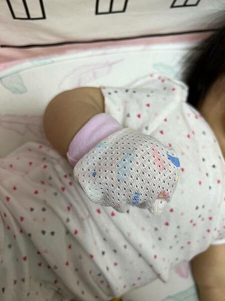 (育兒推薦)Newstar明日之星 台灣製嬰兒品牌 純棉製質感一百 新生兒彌月禮盒推薦 最愛透氣材質很適合怕熱寶