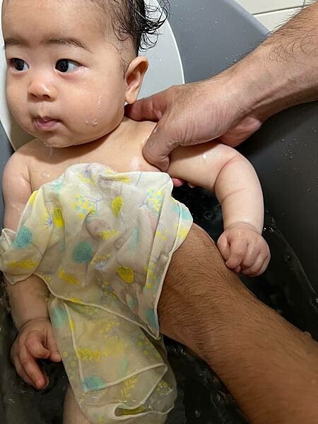 (育兒推薦)Newstar明日之星 台灣製嬰兒品牌 純棉製質感一百 新生兒彌月禮盒推薦 最愛透氣材質很適合怕熱寶