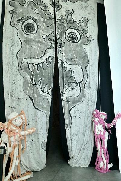 台南市景點推薦/全台最美的美術館/全台最特別的展覽-台南美術館二館-地獄幽魂/朝聖之旅,鬼月應景看展