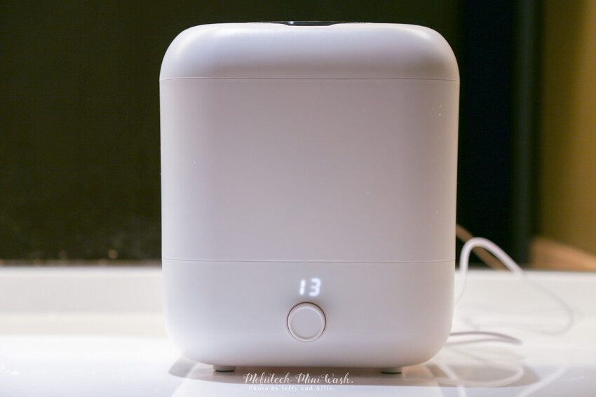 【質感家電】迷你洗衣機MOFIITECH MiniWash，紫外光抑菌，輕巧方便好攜帶！ - 又要飛去哪！？