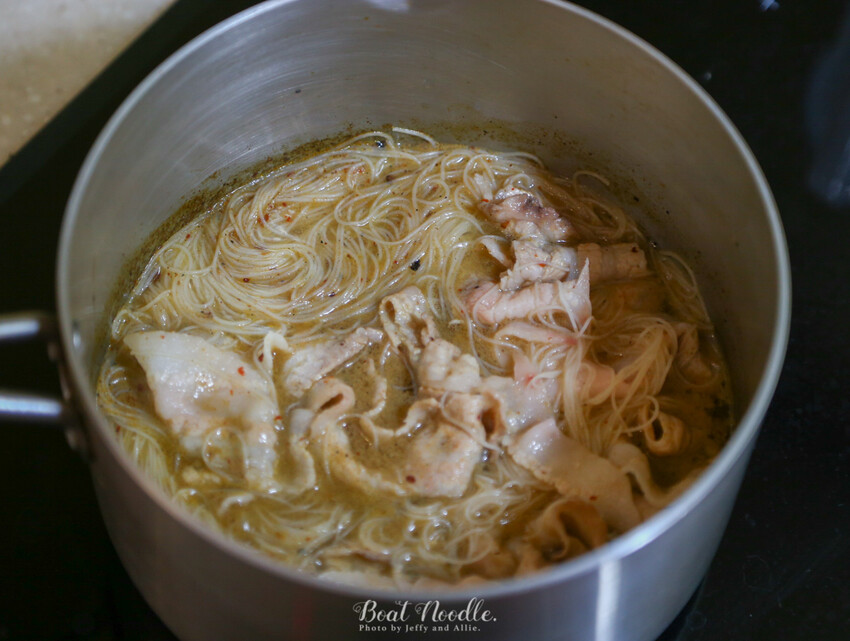 【宅配美食】秒飛泰國！Le Ros Boat Noodle泰國船麵、泰式米粉湯，在家自己做料理！