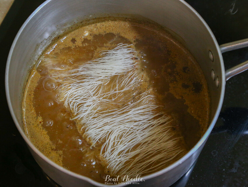 【宅配美食】秒飛泰國！Le Ros Boat Noodle泰國船麵、泰式米粉湯，在家自己做料理！