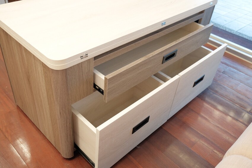 【板橋家具推薦】泰宏家具～平價沙發工廠直營、客製化沙發、免費到府丈量～還有床組、護腰椎床墊、收納櫃、升降茶几多樣選擇！台灣MIT製造～