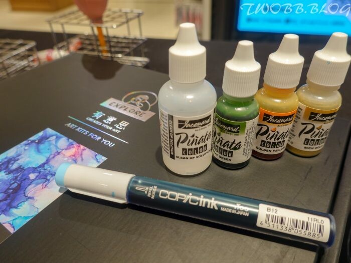 台中體驗｜ EXPLORE 有意思酒精畫》不限年齡都可體驗，DIY創作獨一無二的紀念品，零美術基礎也能畫出藝術水準。 - 1個媽咪2個寶