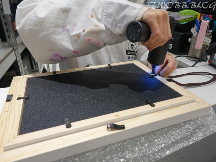 台中體驗｜ EXPLORE 有意思酒精畫》不限年齡都可體驗，DIY創作獨一無二的紀念品，零美術基礎也能畫出藝術水準。 - 1個媽咪2個寶