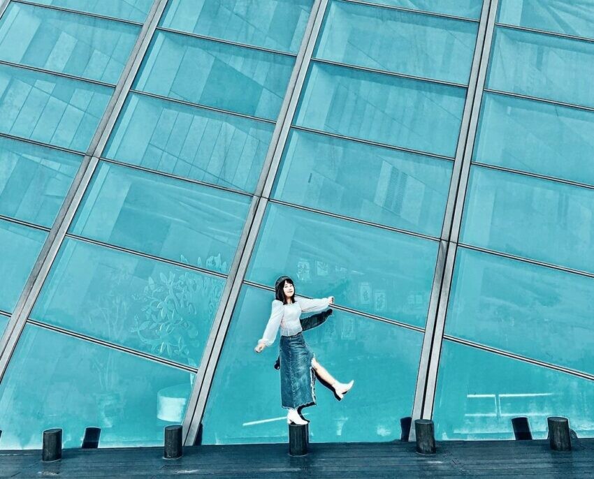 蘭陽博物館|想吃美食又想拍美照的話,「 蘭陽博物館 」是個不錯的選擇喔!不僅晴天雨天都相當適合參觀, 周邊美食 和 附近景點 更是一級棒~不但適合和姊妹淘、情侶一起來拍照打卡,也相當適合親子同遊!