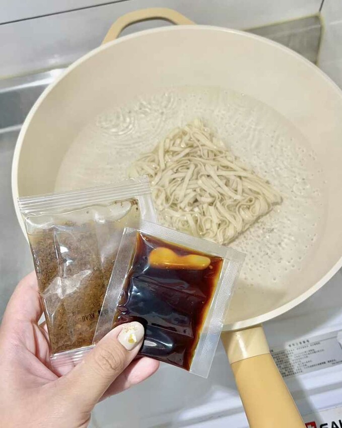 醬村黃金吻仔魚XO醬，每日新鮮吻仔魚製作鹹香帶勁，吃了會上癮！宅配美食推薦 – Iris eating