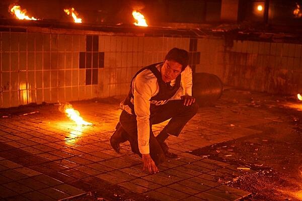 6-機密同盟2_新聞稿照07_丹尼爾．海尼在本作飾演來自FBI的美國刑警，大展身手