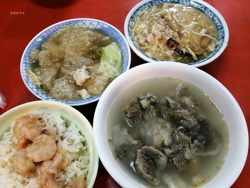 2020 0126北港廟邊假魚肚004