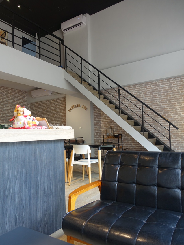 桃園|平鎮|咖啡廳 隱身在住宅區的寧靜空間 - Waiting for