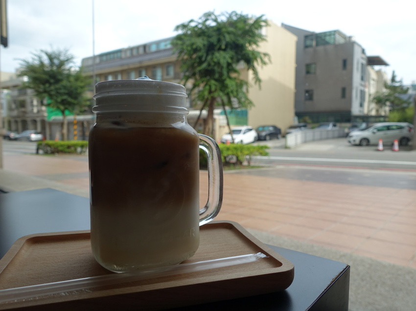 桃園|平鎮|咖啡廳 隱身在住宅區的寧靜空間 - Waiting for