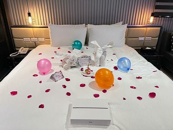 LINE_ALBUM_2022430_220430_22