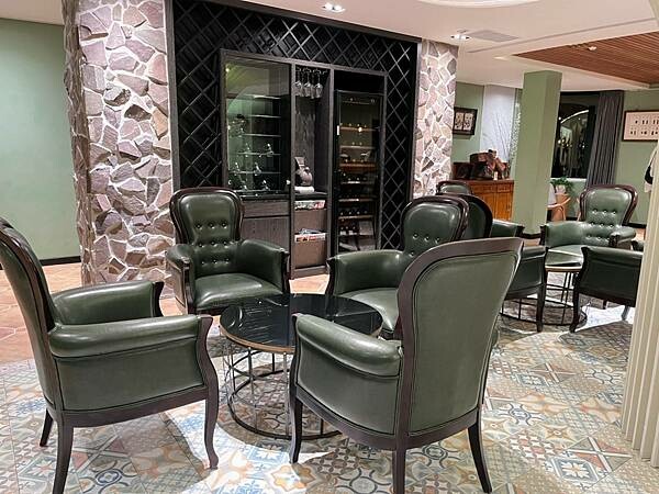 LINE_ALBUM_2022430_220430_6