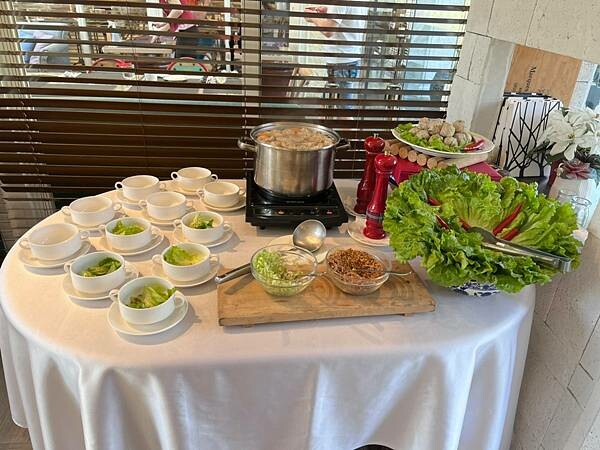 LINE_ALBUM_2022430_220430_8