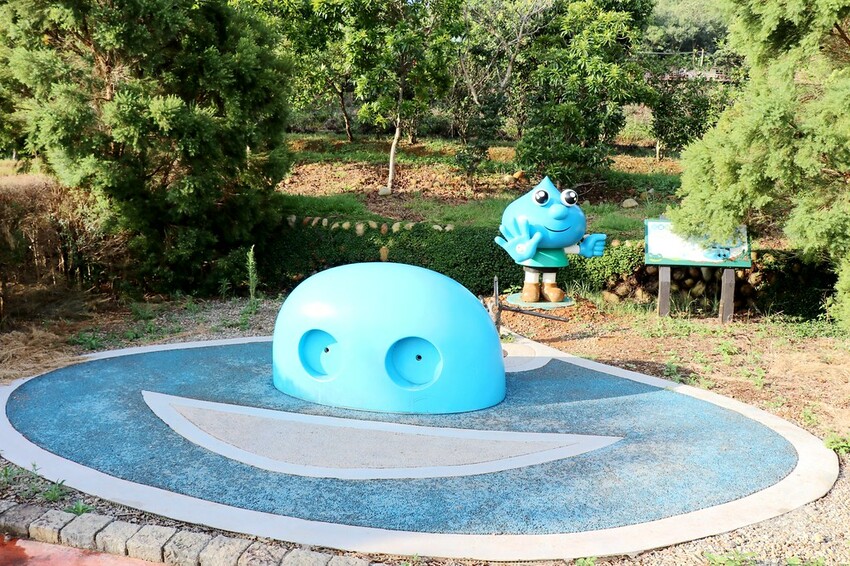 【桃園龍潭一日遊】探索三水×農遊輕旅-水土保持戶外教室/奉茶亭步道採茶/美人世家品茶/夏夕夏景玻璃屋景觀