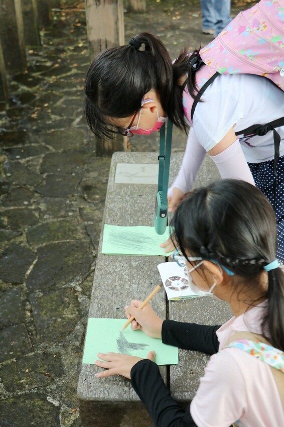 【桃園龍潭一日遊】探索三水×農遊輕旅-水土保持戶外教室/奉茶亭步道採茶/美人世家品茶/夏夕夏景玻璃屋景觀