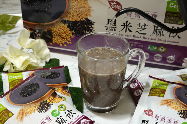 種類齊全的有機連鎖店-健康食彩天然有機專售店十週年慶，有素食及水產肉品的有機通路，有現打果汁吧且可貼心外送的台北有機超市