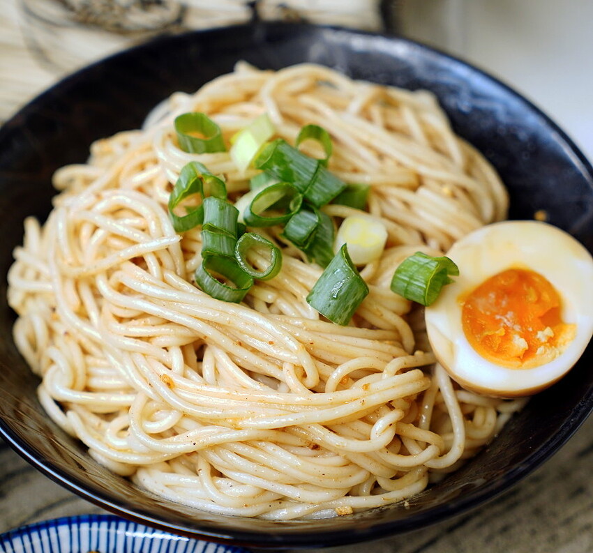 【開箱】老媽拌麵．道地韓式料理六分鐘快速上桌!