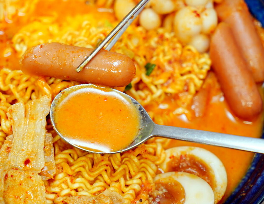 【開箱】老媽拌麵．道地韓式料理六分鐘快速上桌!