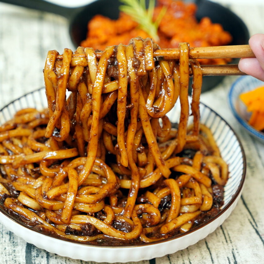 【開箱】老媽拌麵．道地韓式料理六分鐘快速上桌!