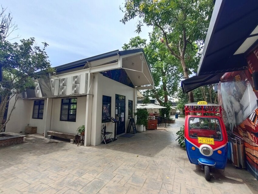 【桃園龍岡一日遊】異域故事館、癮食聖堂、八妹婆婆、忠貞眷村口米干麻辣滷味、異域Mortar&Pestle、阿美金三角點心!