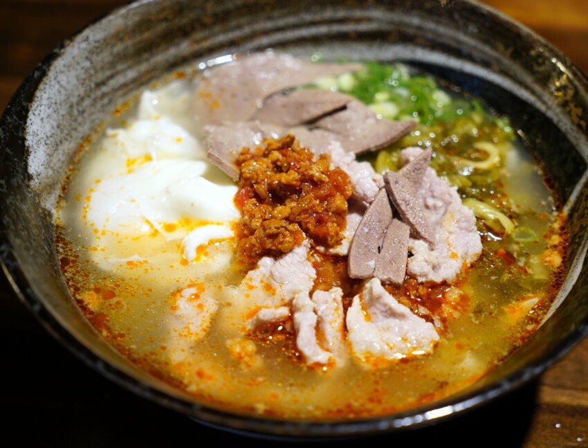 【桃園龍岡一日遊】異域故事館、癮食聖堂、八妹婆婆、忠貞眷村口米干麻辣滷味、異域Mortar&Pestle、阿美金三角點心!