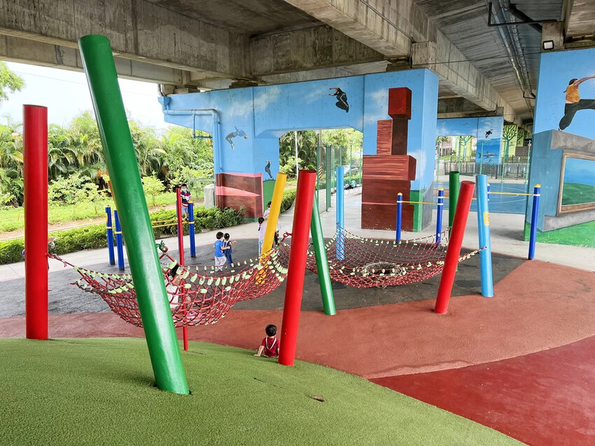 桃園橋下-兒童冒險公園 下雨天放電好去處