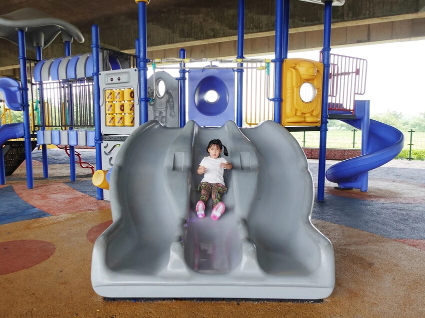 桃園橋下-兒童冒險公園 下雨天放電好去處