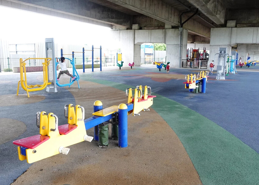 桃園橋下-兒童冒險公園 下雨天放電好去處