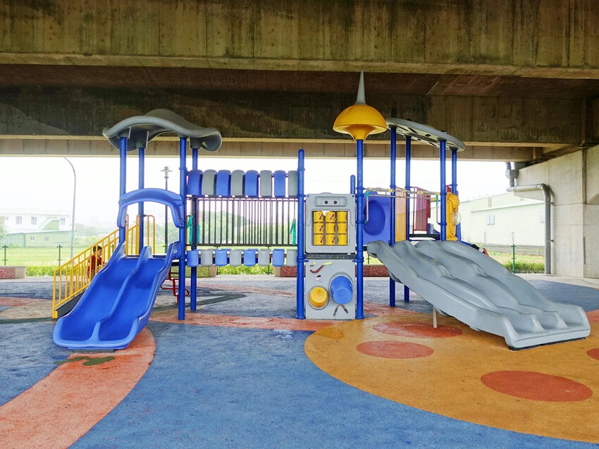 桃園橋下-兒童冒險公園 下雨天放電好去處