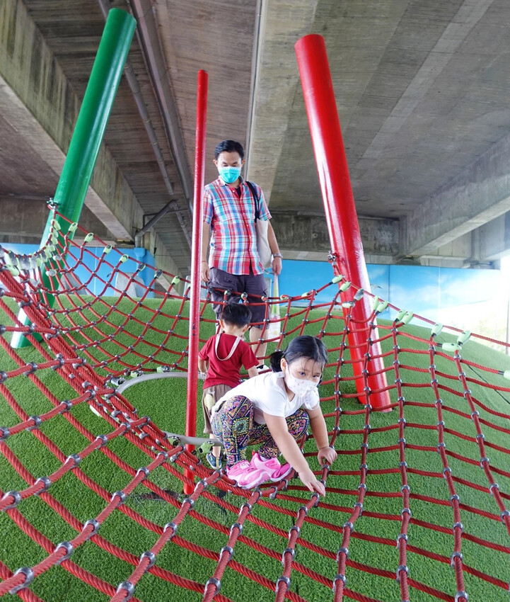 桃園橋下-兒童冒險公園 下雨天放電好去處