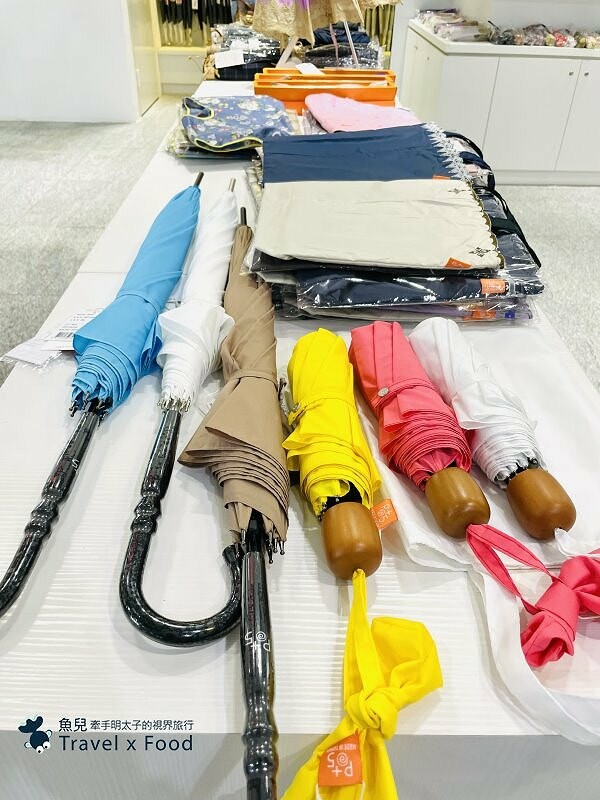 製傘知識、降雨體驗、洋傘彩繪DIY，來國巨畫出一把屬於自己的專用傘～雨天備案！ @魚兒 x 牽手明太子的「視」界旅行