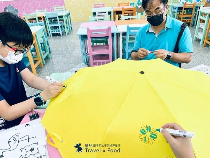 製傘知識、降雨體驗、洋傘彩繪DIY，來國巨畫出一把屬於自己的專用傘～雨天備案！ @魚兒 x 牽手明太子的「視」界旅行