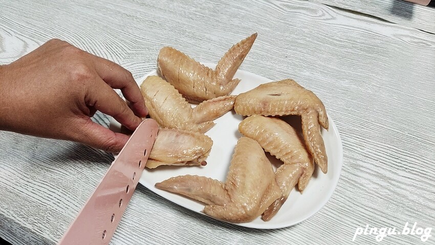 美國富及第家電| 25L智慧烹調微電腦微波爐黑金 FKM-2524MB 零失敗無油煙微波懶人料理 - 小企鵝生活趣