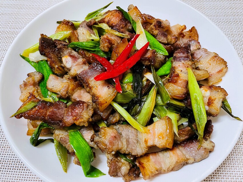 【SANSUI 山水】多功能電烤盤 SEBW-Q699『章魚燒+海鮮燉飯+蒜苗鹹豬肉』一鍋搞定！SGS檢驗合格-陶瓷塗層深鍋盤面大容量深，U型管導熱快料理超省時！