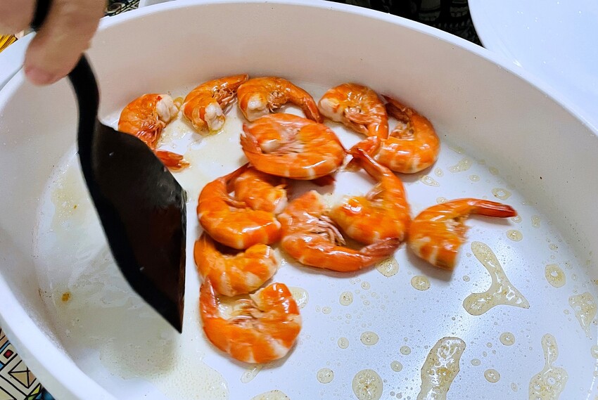 【SANSUI 山水】多功能電烤盤 SEBW-Q699『章魚燒+海鮮燉飯+蒜苗鹹豬肉』一鍋搞定！SGS檢驗合格-陶瓷塗層深鍋盤面大容量深，U型管導熱快料理超省時！