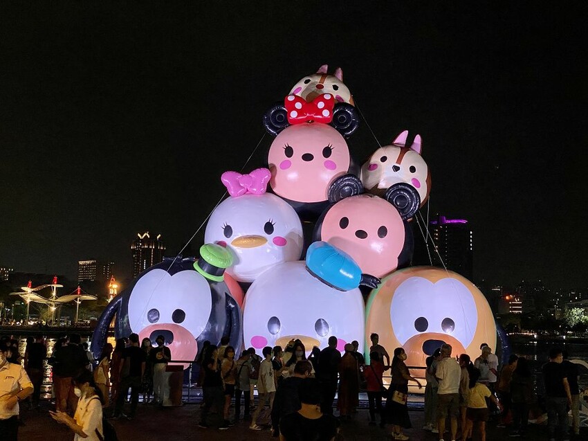 2022迪士尼慶典在台南安平遊憩碼頭-米奇與好朋友CHILL遊台南/台南必拍旅遊景點推薦 - 進食的巨鼠