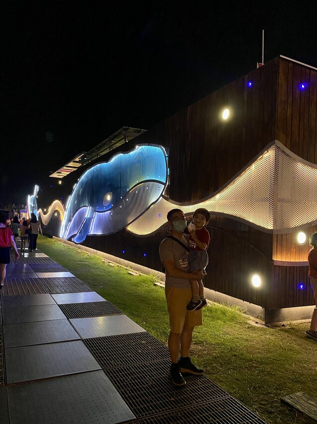 2022迪士尼慶典在台南安平遊憩碼頭-米奇與好朋友CHILL遊台南/台南必拍旅遊景點推薦 - 進食的巨鼠