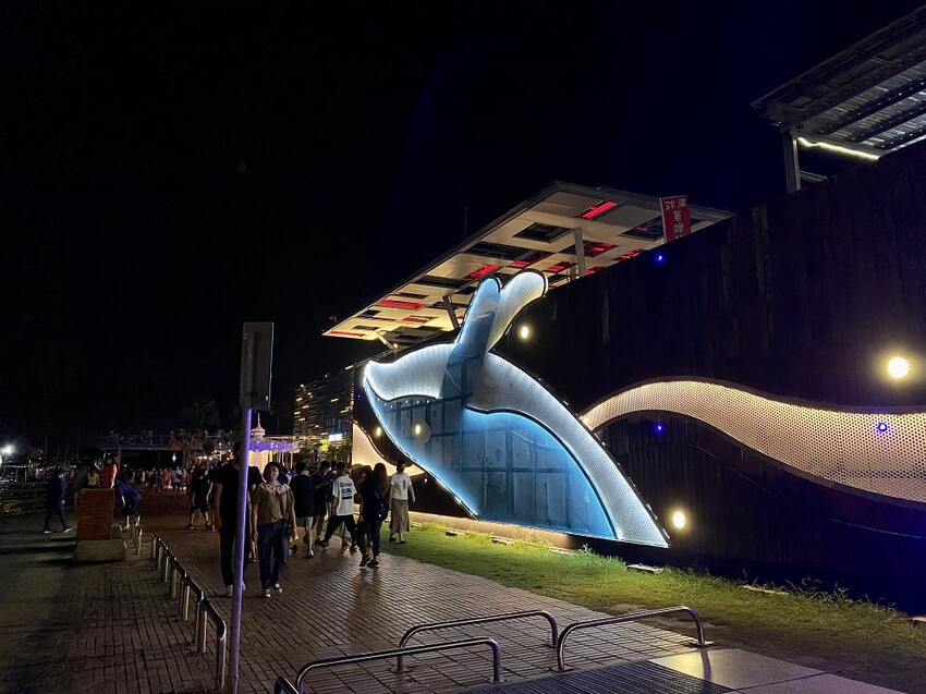 2022迪士尼慶典在台南安平遊憩碼頭-米奇與好朋友CHILL遊台南/台南必拍旅遊景點推薦 - 進食的巨鼠