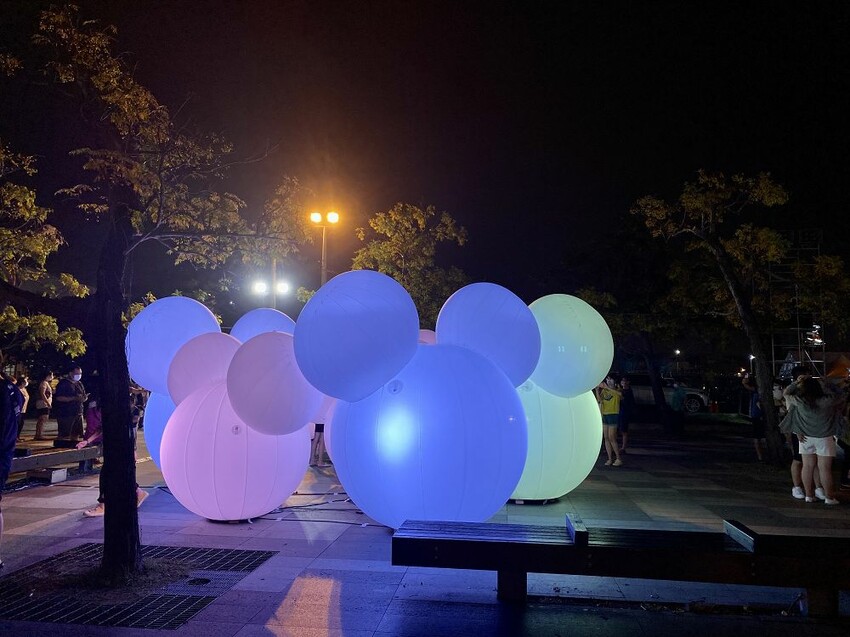 2022迪士尼慶典在台南安平遊憩碼頭-米奇與好朋友CHILL遊台南/台南必拍旅遊景點推薦 - 進食的巨鼠