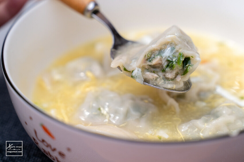 宅配｜手工水餃【有媽真好】高麗菜豬肉 / 韭菜豬肉 / 剝皮辣椒豬肉 / 玉米豬肉 / 蝦仁芹菜 / 塔香雞肉 - 快門下的幸福