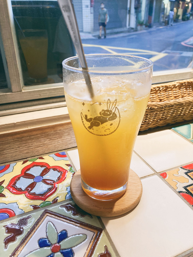 台北月見ル君想フ_ 赤峰街裡的東京風印度咖哩 HOUSE