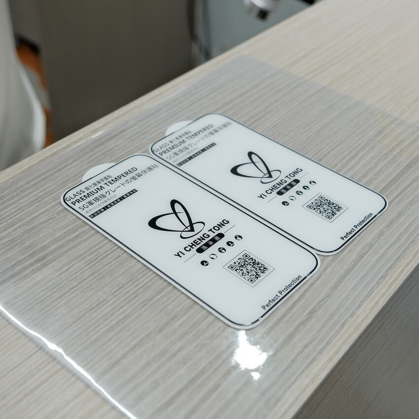 【樹林手機保護貼推薦】京展包膜樹林店～ 樹林平價保護貼、用剪刀大力敲都不會壞！手機保護貼、手機包膜推薦