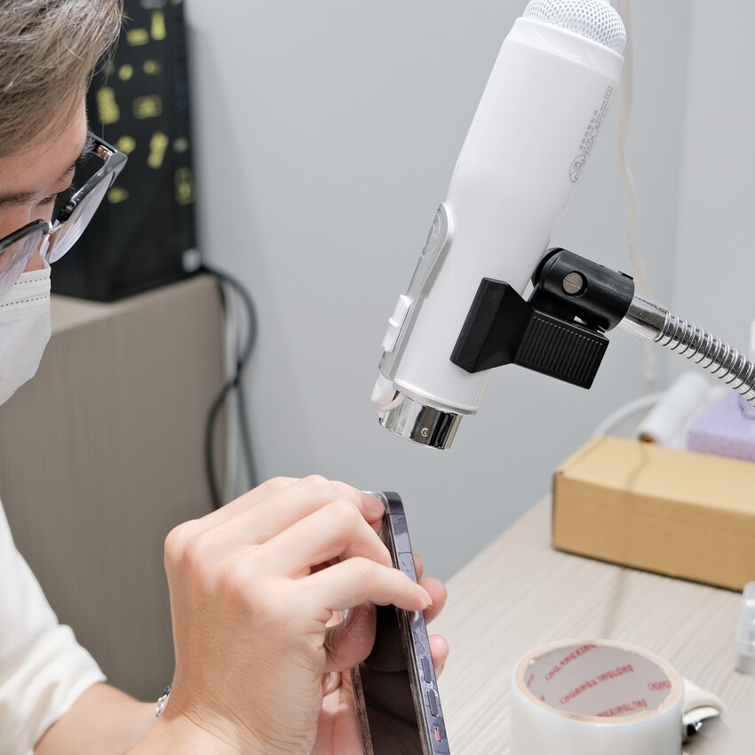 【樹林手機保護貼推薦】京展包膜樹林店～ 樹林平價保護貼、用剪刀大力敲都不會壞！手機保護貼、手機包膜推薦