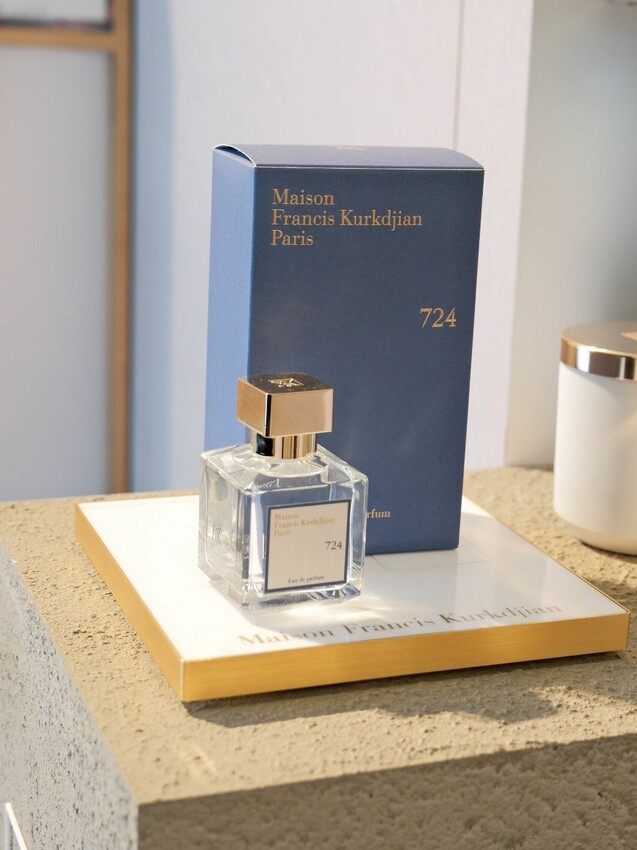 新光三越A8的MFK香水快閃店~消費滿額能享有與724淡香精合照的精美三連拍! | PopDaily 波波黛莉