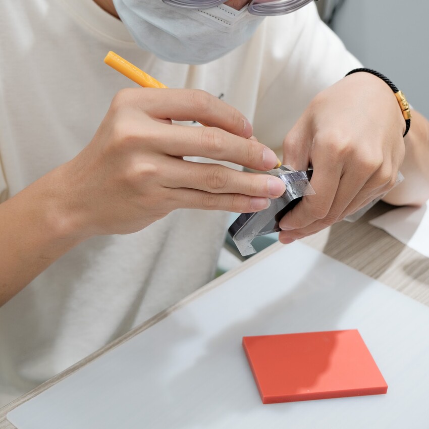 【樹林手機保護貼推薦】京展包膜樹林店～ 樹林平價保護貼、用剪刀大力敲都不會壞！手機保護貼、手機包膜推薦